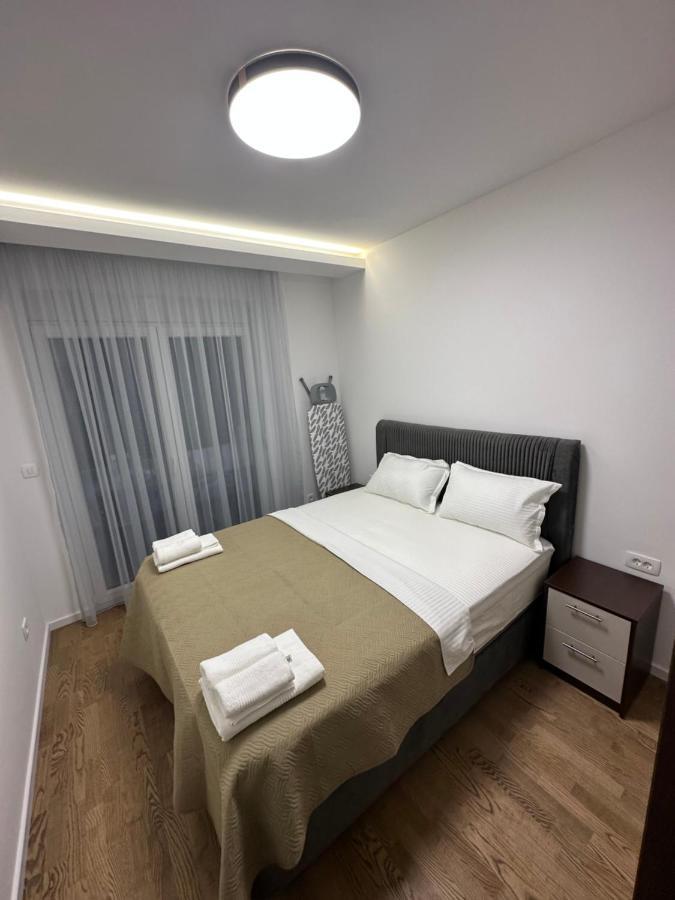 Luxury Apartments D&B ポドゴリツァ エクステリア 写真