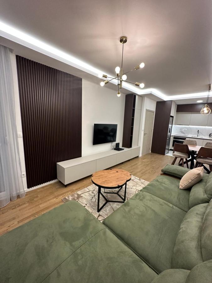 Luxury Apartments D&B ポドゴリツァ エクステリア 写真