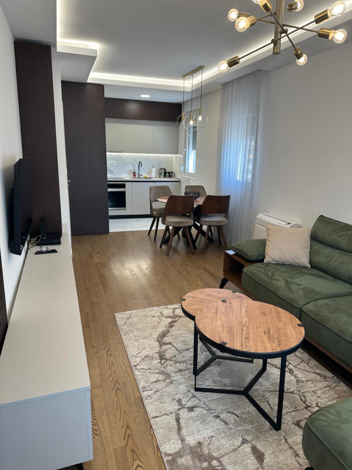 Luxury Apartments D&B ポドゴリツァ エクステリア 写真